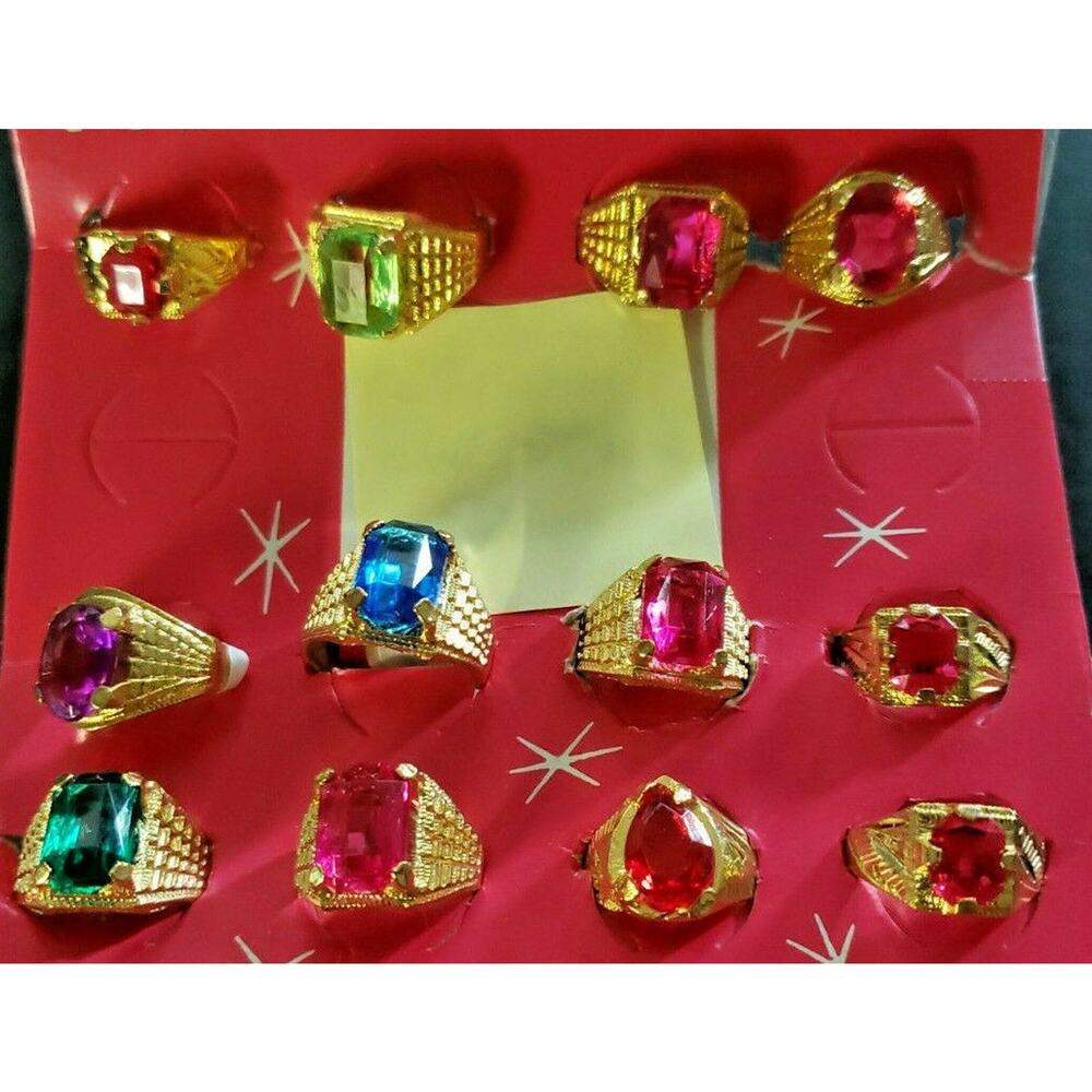 Vintage Lot of 12 Goldtone Metal Rings‎ W/ Stones Vending Machine Toy Prize NOS